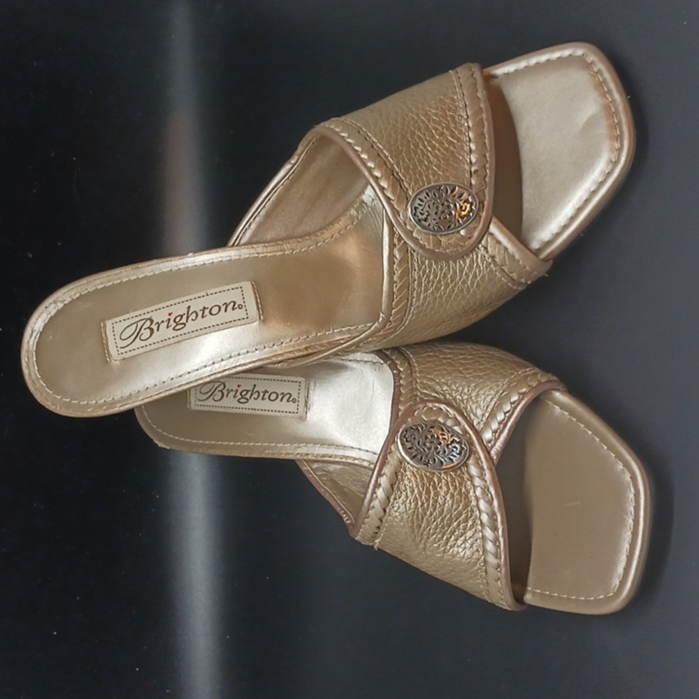 Brighton Sandals Slides Taupe/Light Beige  Size 7.5 Medium  Parker